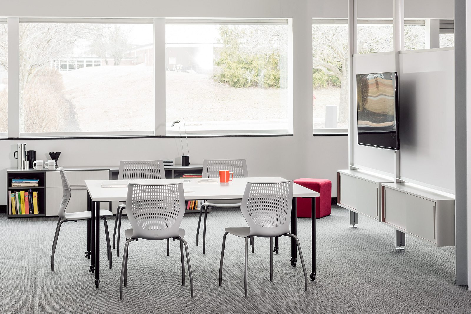 Knoll Multi Gen Stacking Base 03 environmental