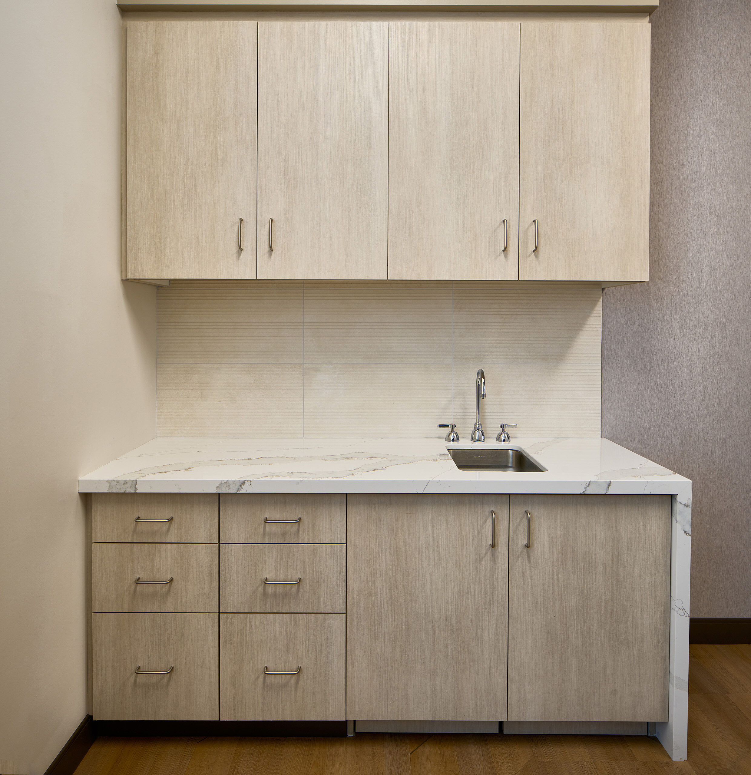 FACILITY DESIGNS PAZ DERMATOLOGY VISALIA 10