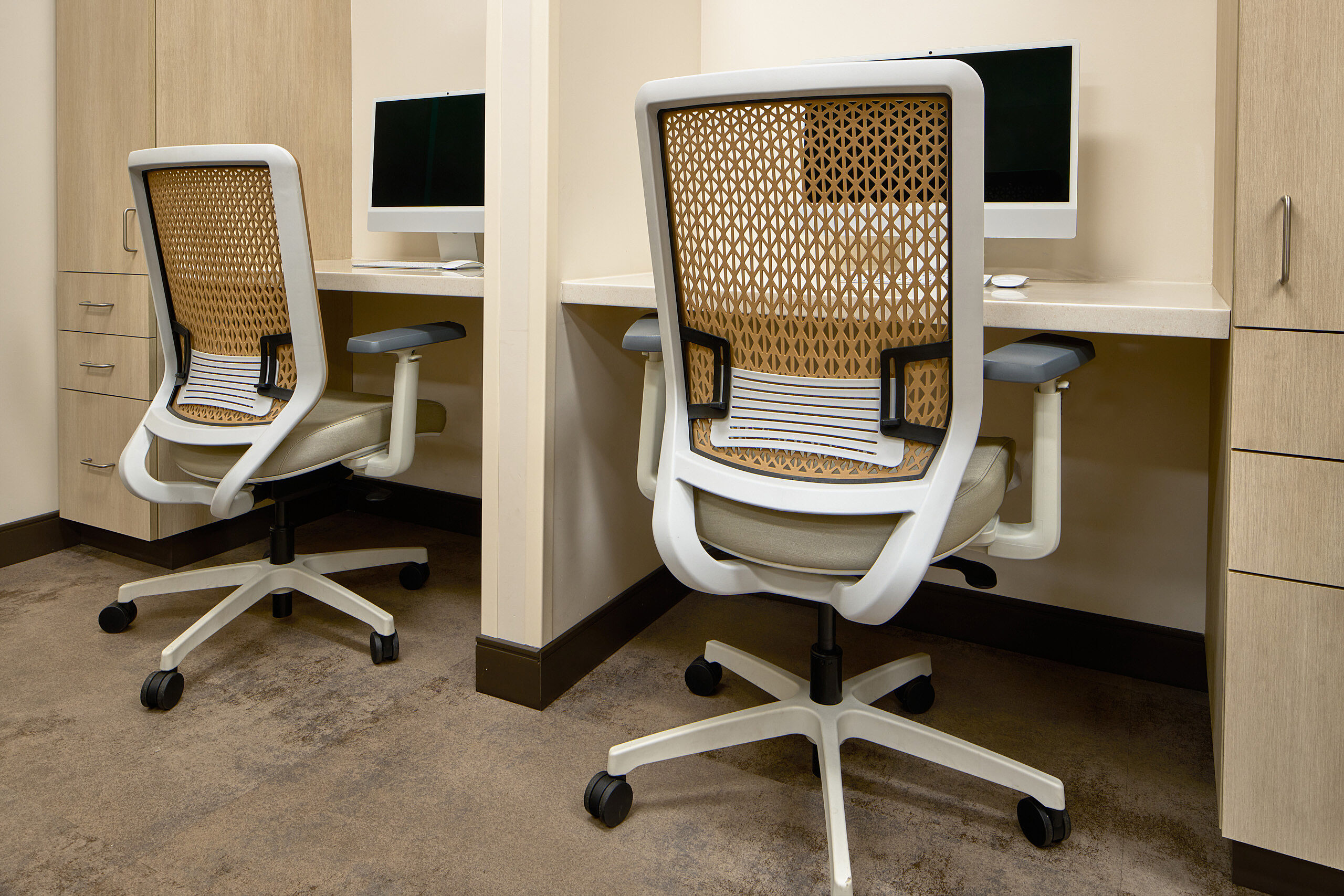 FACILITY DESIGNS PAZ DERMATOLOGY VISALIA 13